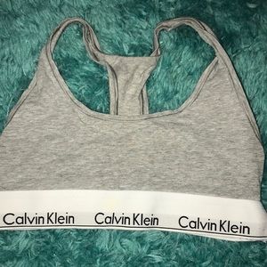 Sports bra